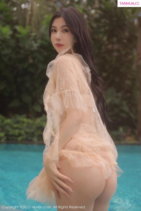 李雅柔  [XiuRen]高清写真图 2023.03.07 No.6370 李雅柔182CM 泳池美腿第21张图片